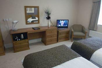 The Barns Hotel Cannock Esterno foto
