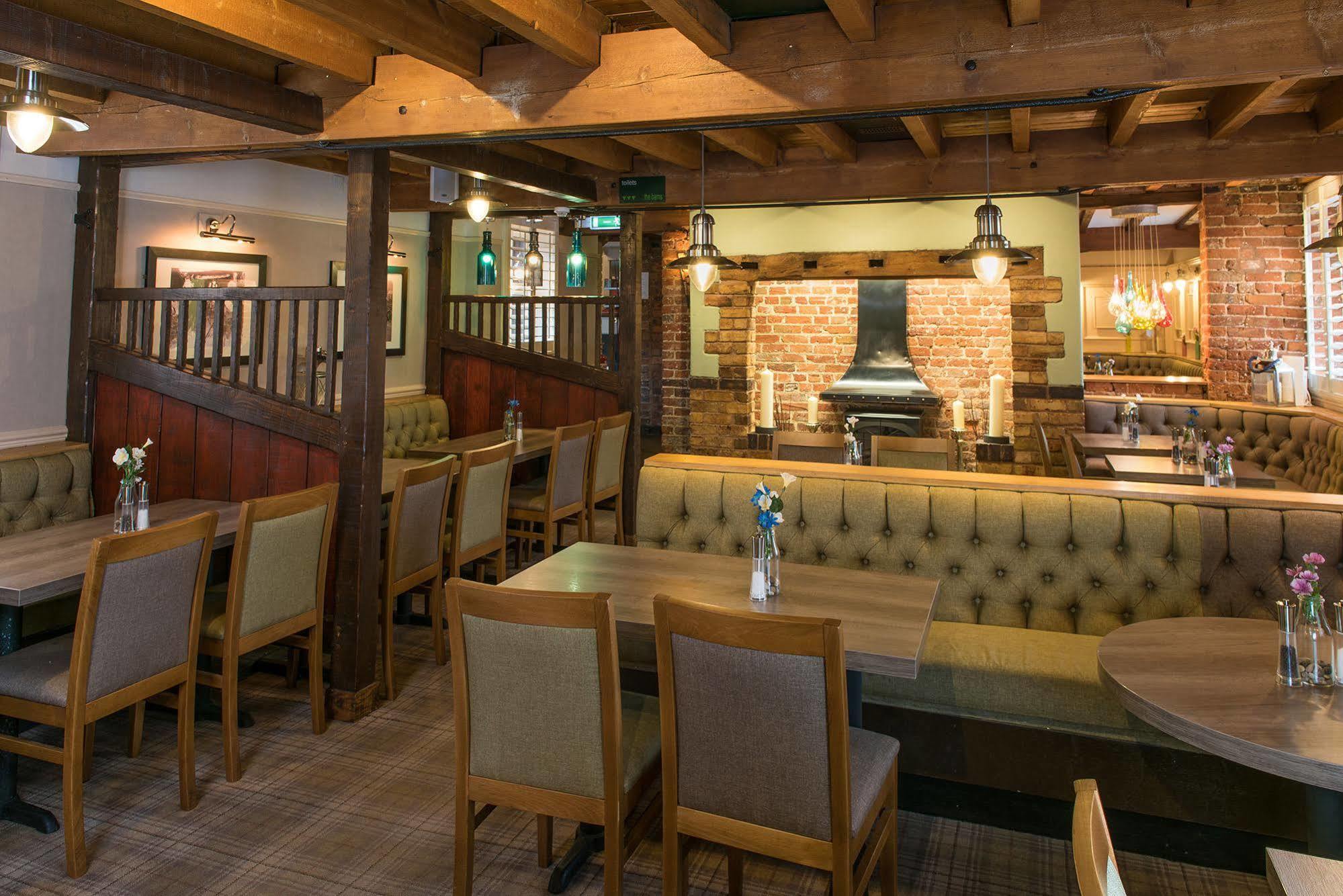 The Barns Hotel Cannock Esterno foto